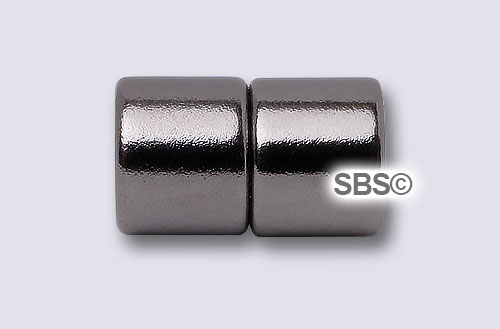 Magnetic online tube clasp